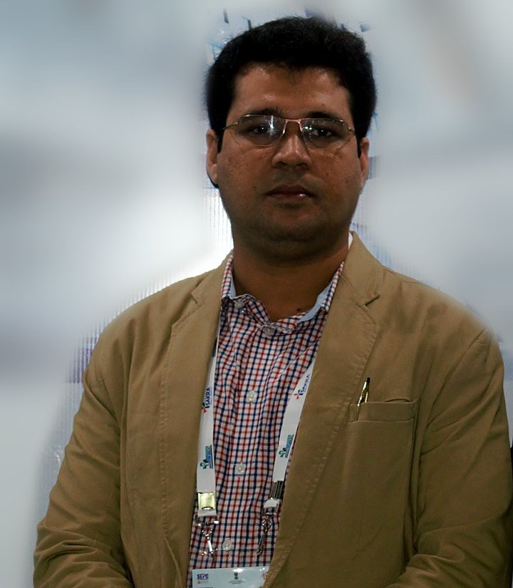 Dr Shadaab, addiction treatment specialist in Mumbai